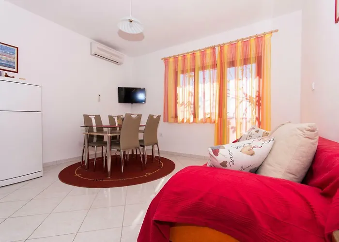 Apartamento Tina *